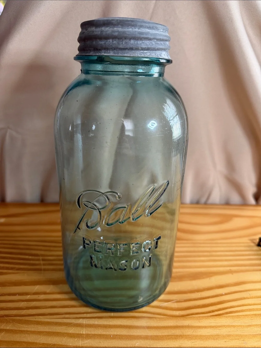 Vintage Aqua Ball Perfect Mason Jar Half-Gallon 2-Quart Zinc Lid 9.5